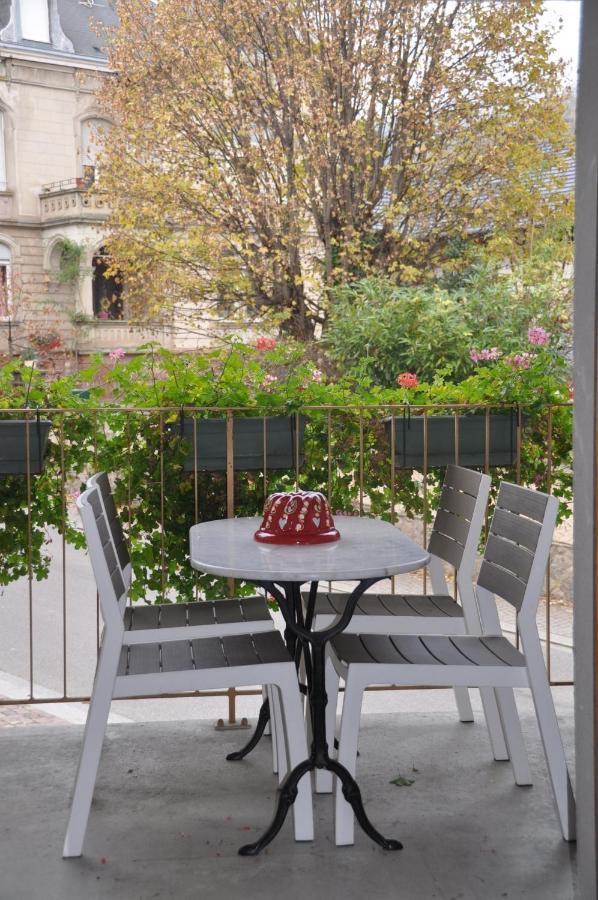 Chez Romane - Appartement Avec Parking Riquewihr Exterior foto